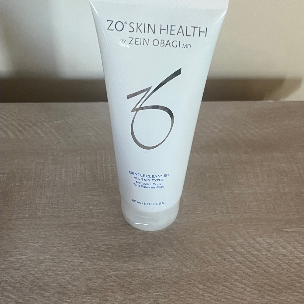 ZO Skin Health Gentle Cleanser - Classic White